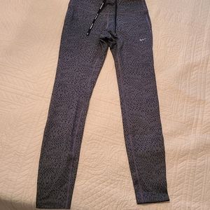 Nike leggings